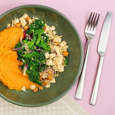 Fonio pompoenmoes en geroosterde kikkererwten